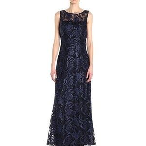 🆕 Ellen Tracy Women's Embroidered Gown Illusion